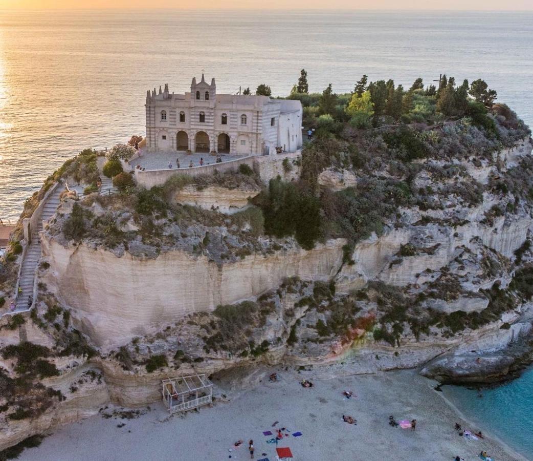 Lady White Hotel Tropea Exterior foto